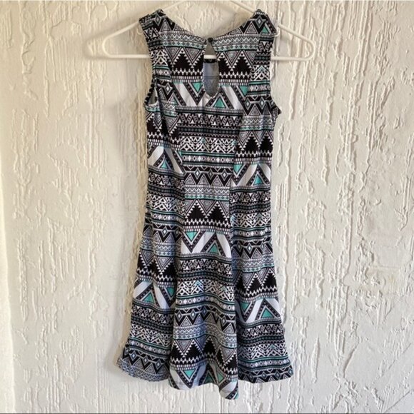 Mudd Sleeveless Tribal Print Dress Size XS - Picture 3 of 6